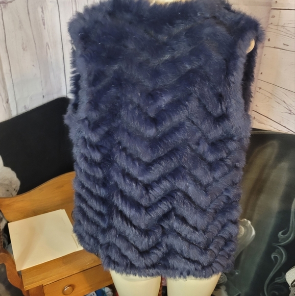 Metric Knits 100% Rabbit fur vest - Navy - Picture 2 of 10